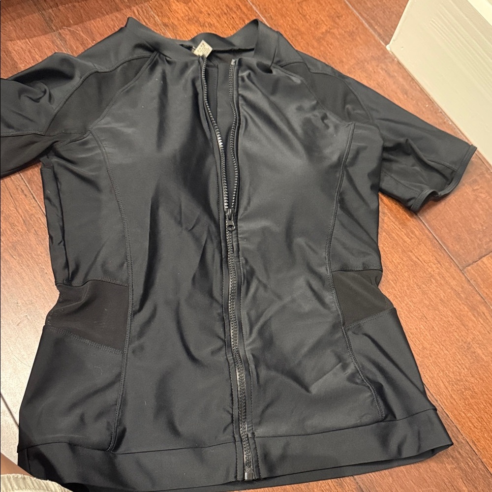 Black Short Sleeve Zip-Up Jacket